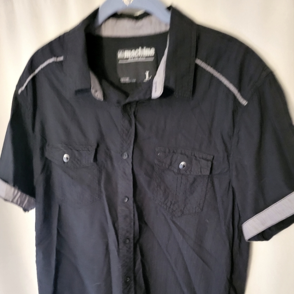 MK Machine men's L button down short sleeved shirt